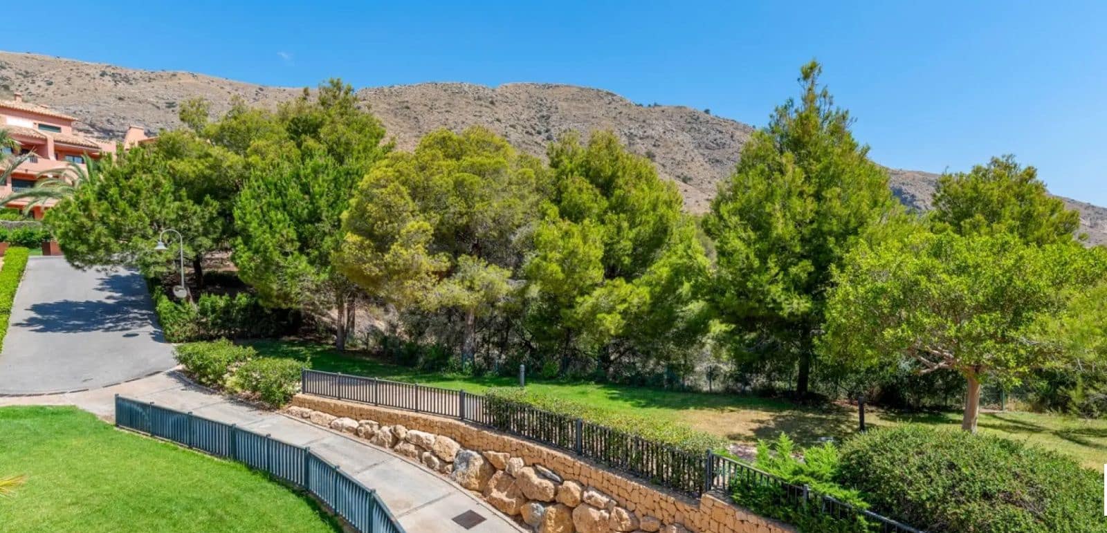 2 bedroom Apartment for sale in Finestrat with pool garage - € 395,000 (Ref: 9509416)