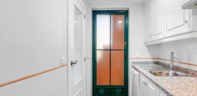 2 slaapkamer Huis te koop in Benidorm met zwembad garage - € 295.000 (Ref: 9509417)