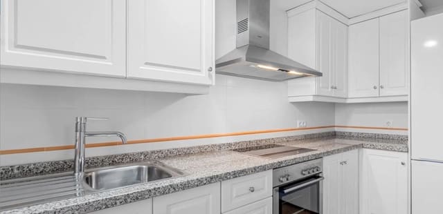 2 slaapkamer Huis te koop in Benidorm met zwembad garage - € 295.000 (Ref: 9509417)