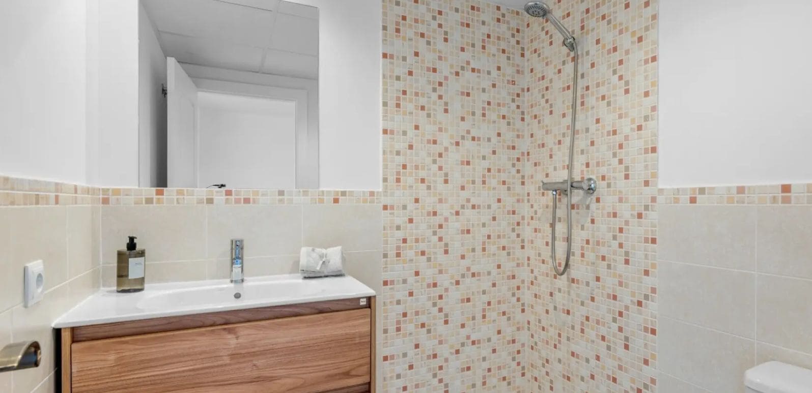 2 slaapkamer Huis te koop in Benidorm met zwembad garage - € 295.000 (Ref: 9509417)