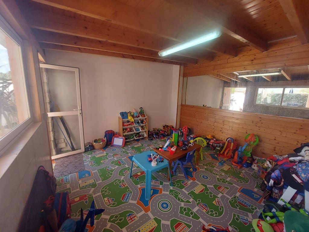 3 soveværelse Villa til salg i Benidorm med swimmingpool garage - € 525.000 (Ref: 9509421)