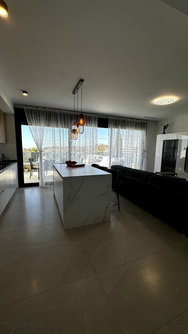 2 bedroom Apartment for sale in Benidorm - € 419,000 (Ref: 9509422)