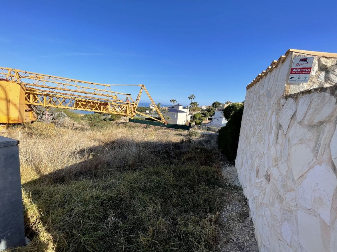 Building Plot for sale in El Campello - € 300,000 (Ref: 9510282)