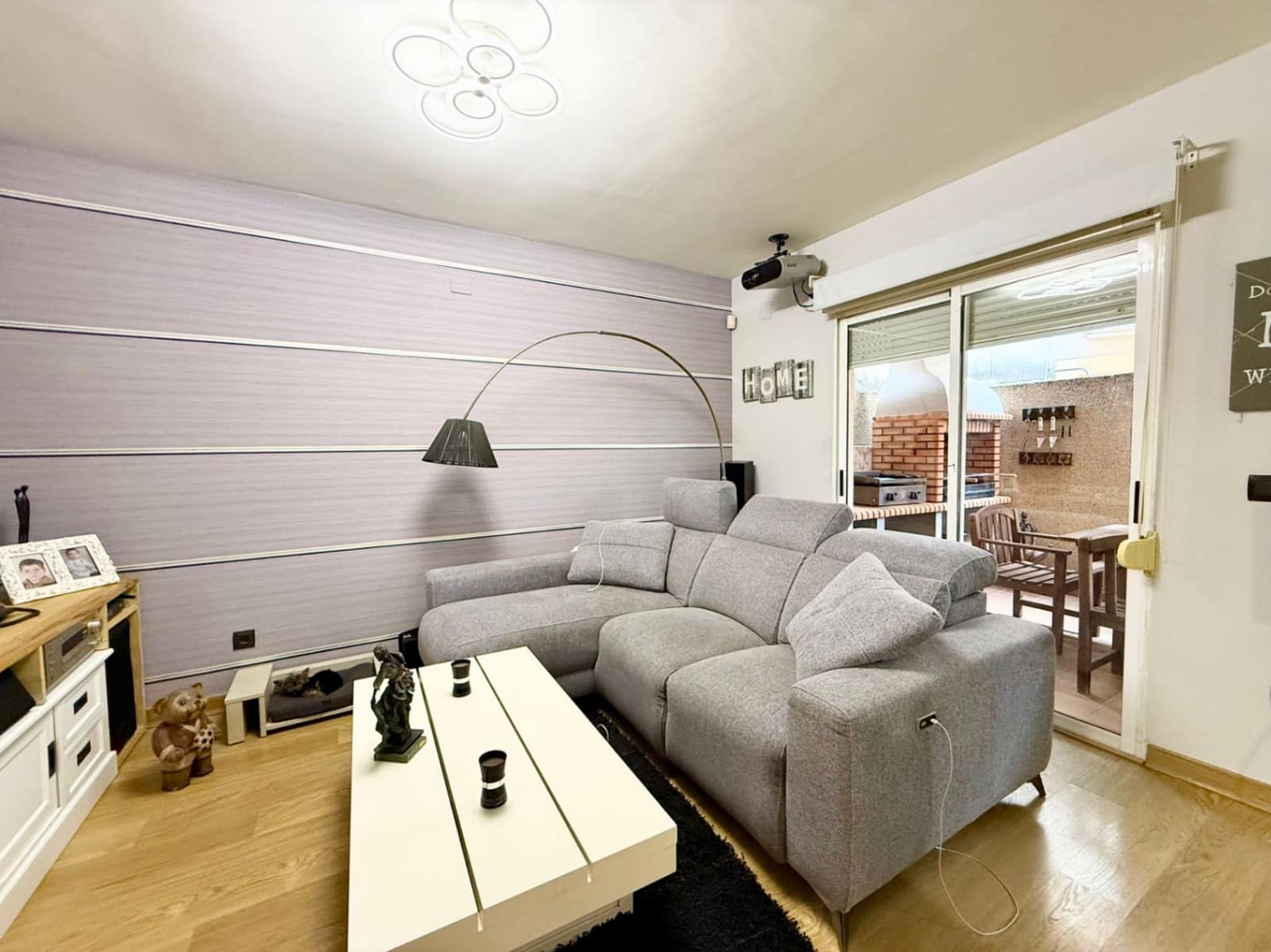 3 makuuhuone Rivitalo myytävänä paikassa Polop mukana uima-altaan 
autotalli - 239 000 € (Ref: 9521907)