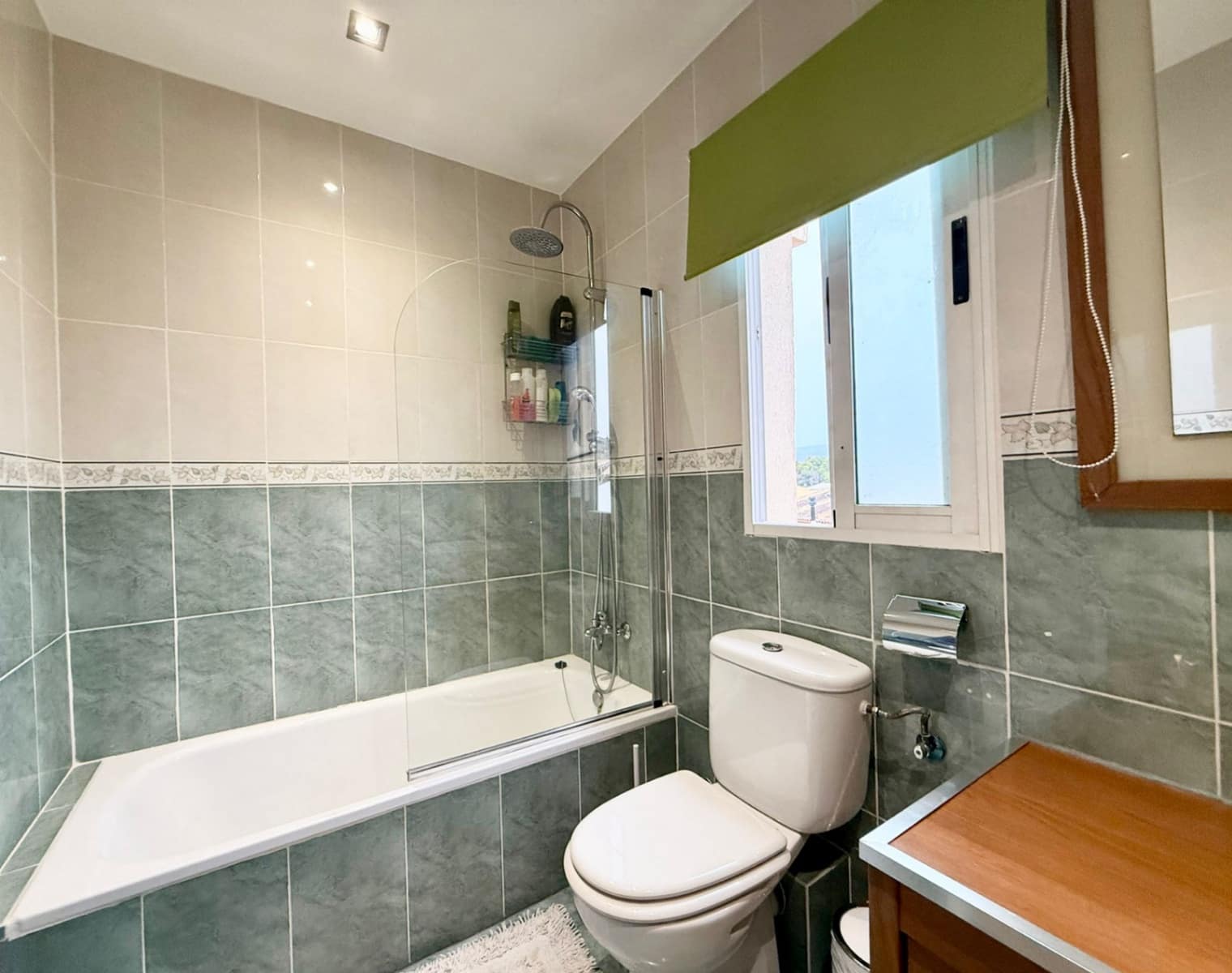 3 makuuhuone Rivitalo myytävänä paikassa Polop mukana uima-altaan 
autotalli - 239 000 € (Ref: 9521907)