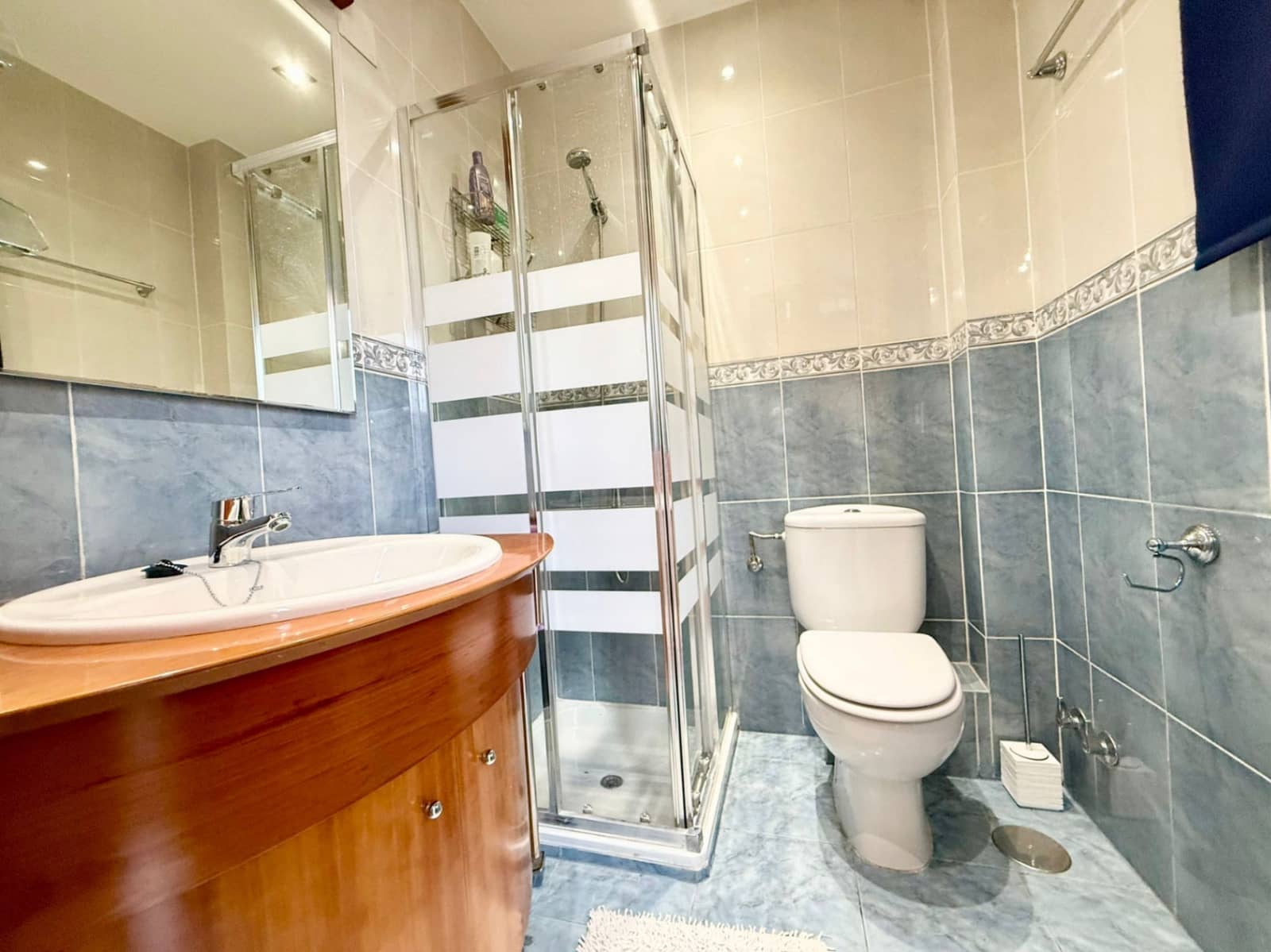 3 makuuhuone Rivitalo myytävänä paikassa Polop mukana uima-altaan 
autotalli - 239 000 € (Ref: 9521907)