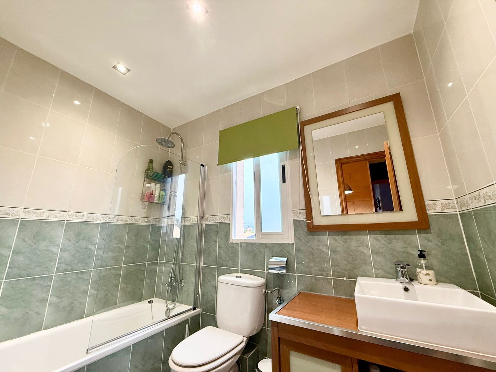 3 makuuhuone Rivitalo myytävänä paikassa Polop mukana uima-altaan 
autotalli - 239 000 € (Ref: 9521907)