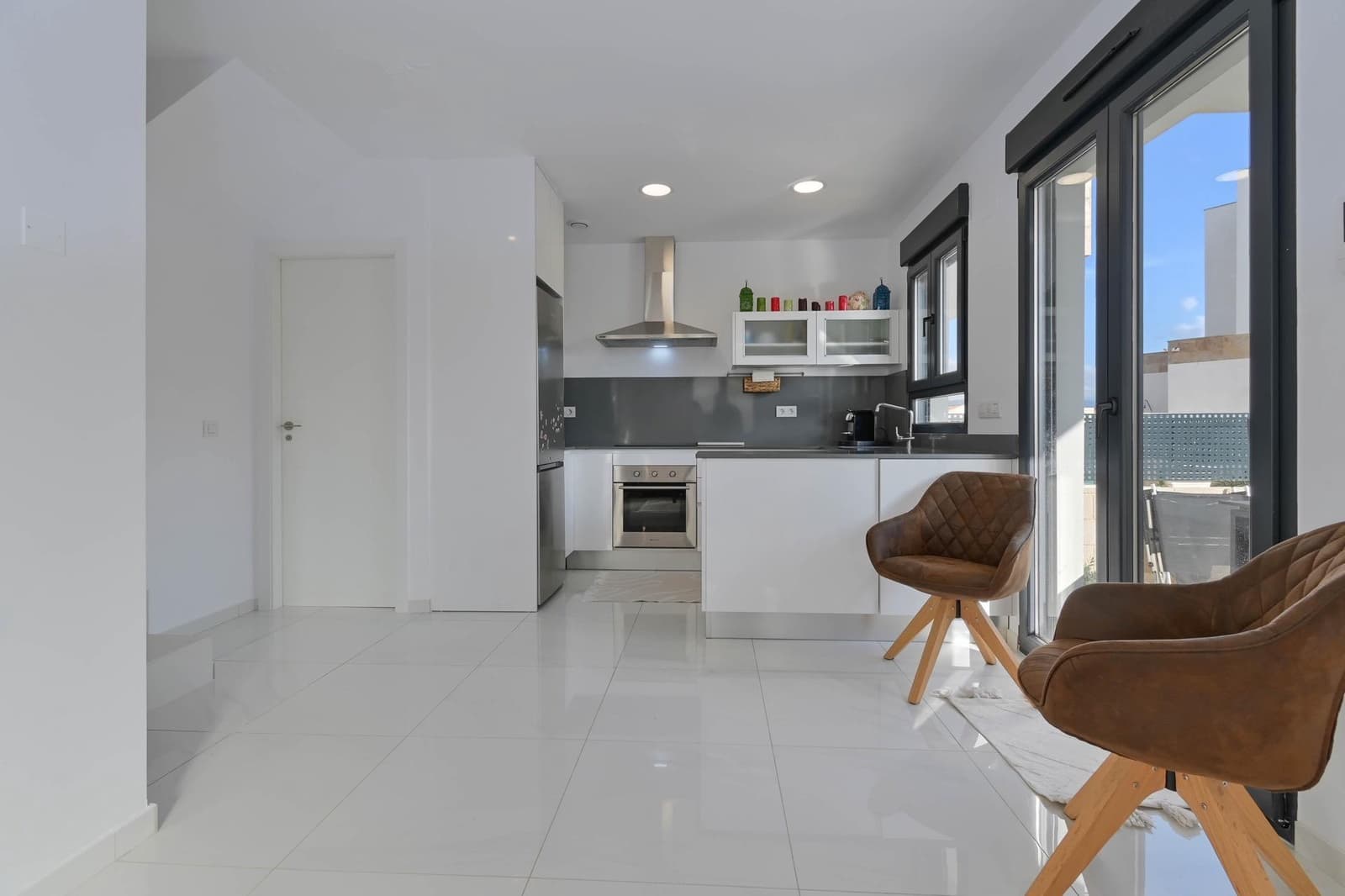 3 bedroom Villa for sale in Polop with pool garage - € 335,000 (Ref: 9524655)