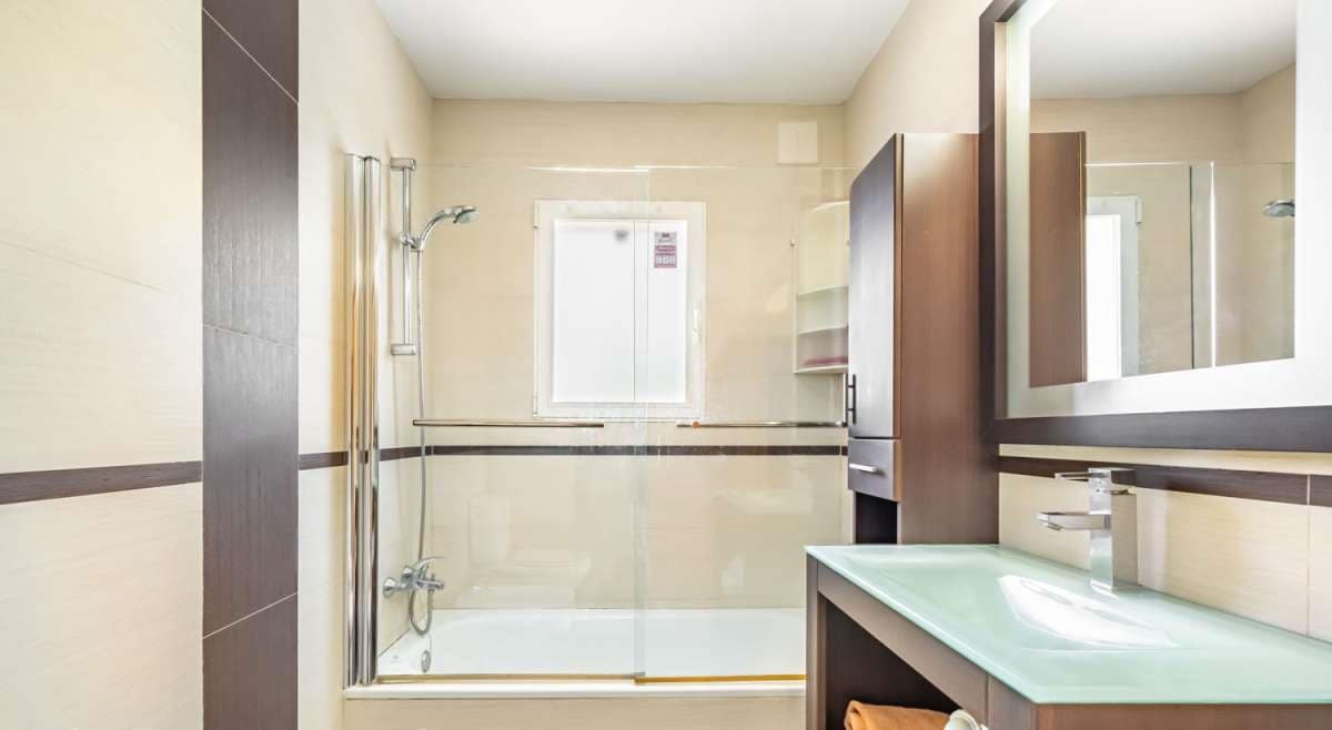 3 bedroom Villa for sale in La Nucia with pool garage - € 444,000 (Ref: 9525696)