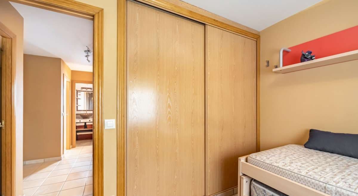 3 bedroom Villa for sale in La Nucia with pool garage - € 444,000 (Ref: 9525696)