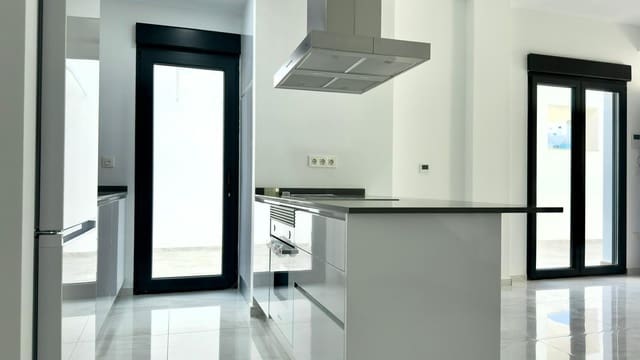 3 makuuhuone Huvila myytävänä paikassa Polop mukana uima-altaan 
autotalli - 449 000 € (Ref: 9530883)