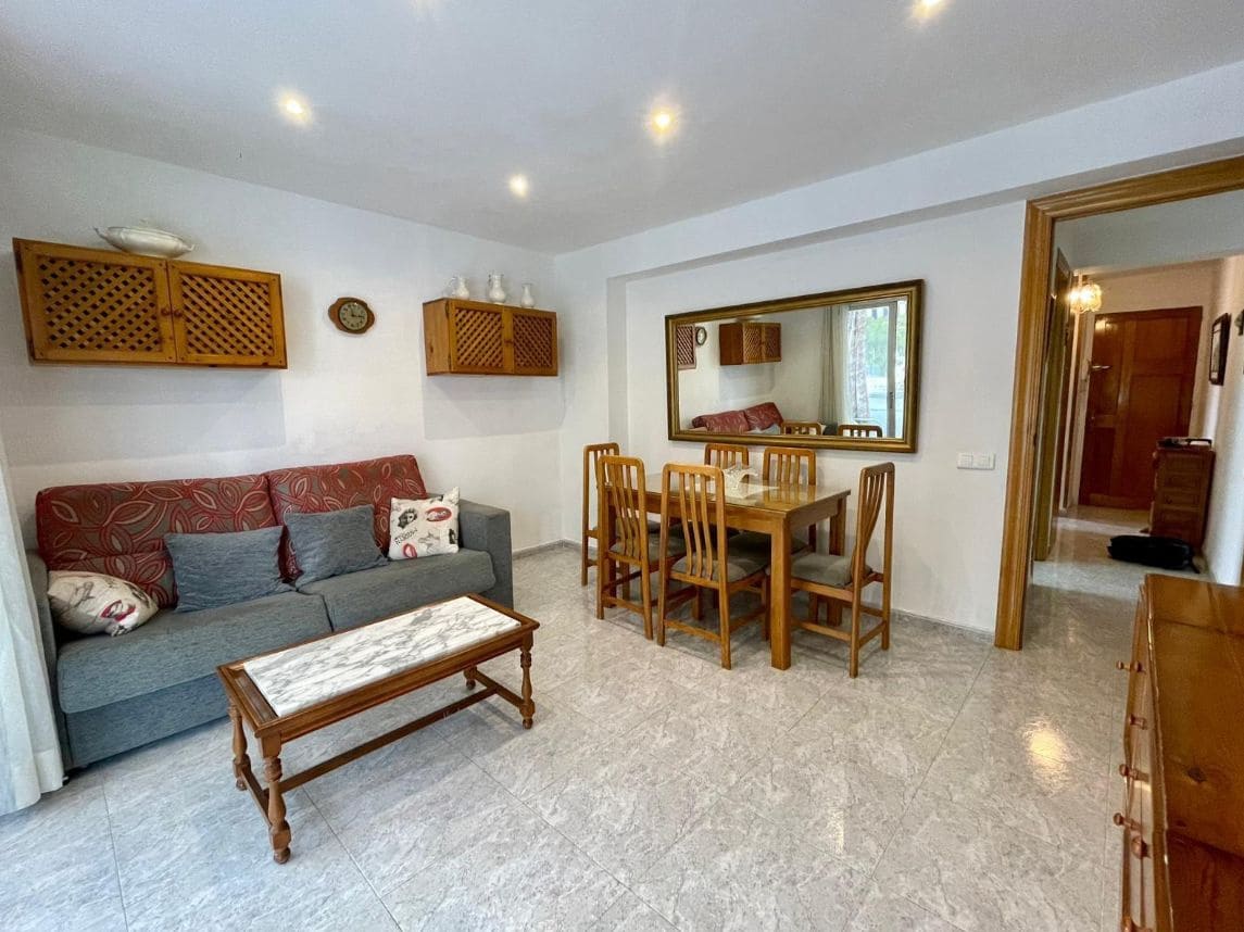 1 sovrum Lägenhet till salu i Benidorm med pool - 179 000 € (Ref: 9534463)