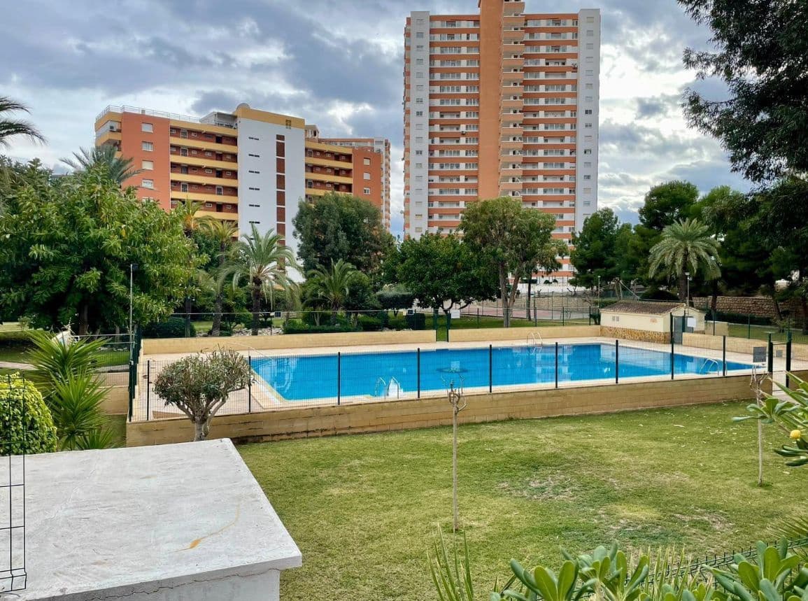 1 sovrum Lägenhet till salu i Benidorm med pool - 179 000 € (Ref: 9534463)