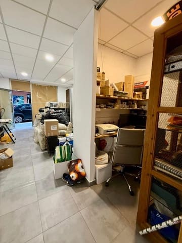 Erhverv til salg i Poniente, Benidorm med swimmingpool - € 139.000 (Ref: 9538976)