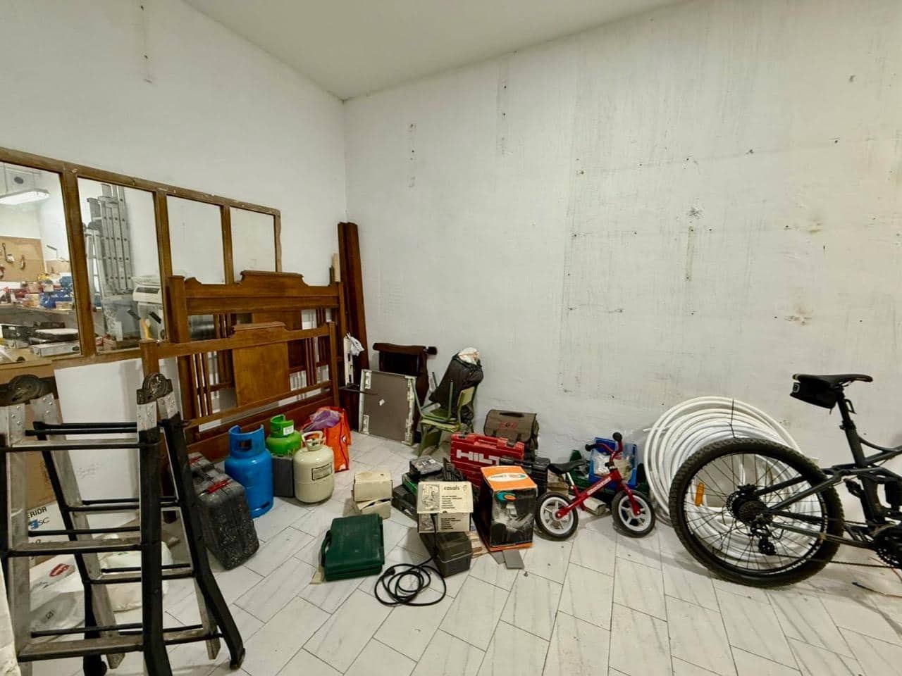 Erhverv til salg i Benidorm med swimmingpool - € 139.000 (Ref: 9538976)