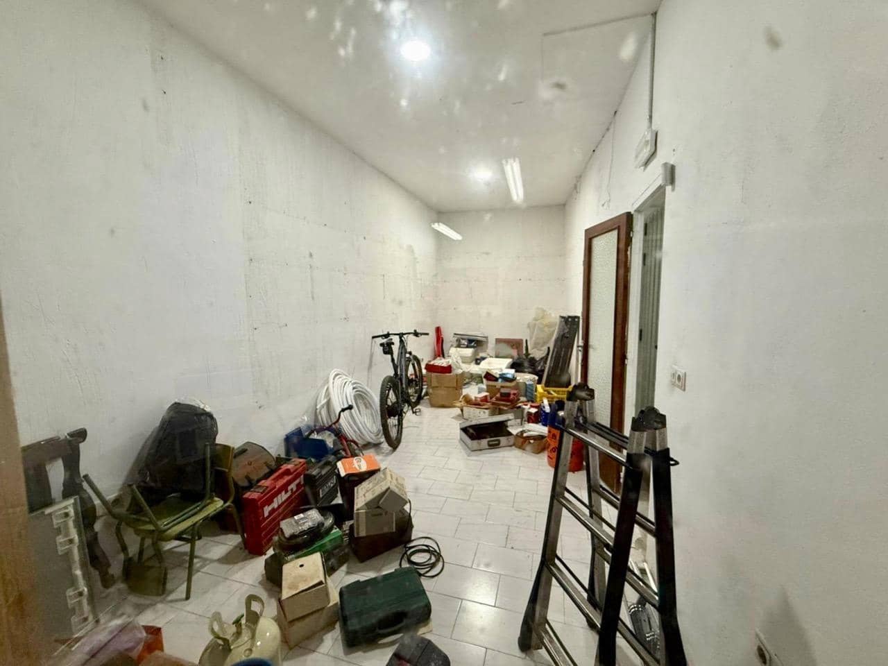 Erhverv til salg i Benidorm med swimmingpool - € 139.000 (Ref: 9538976)