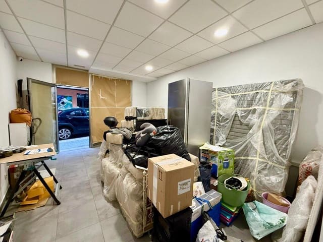 Erhverv til salg i Poniente, Benidorm med swimmingpool - € 139.000 (Ref: 9538976)