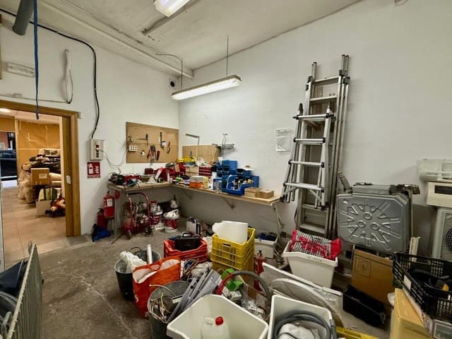 Erhverv til salg i Poniente, Benidorm med swimmingpool - € 139.000 (Ref: 9538976)