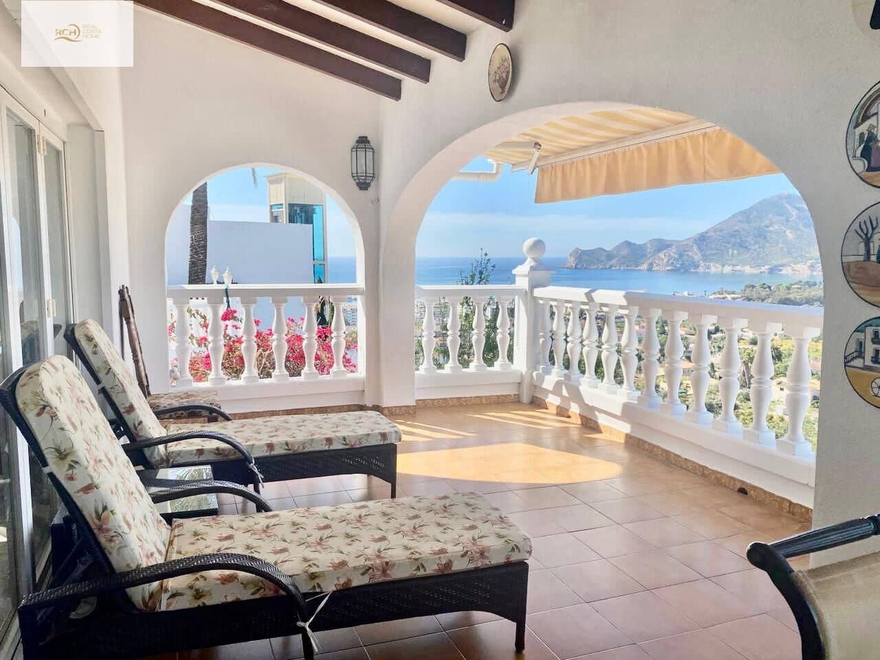 4 soveværelse Rækkehus til salg i Altea med swimmingpool - € 800.000 (Ref: 9538980)