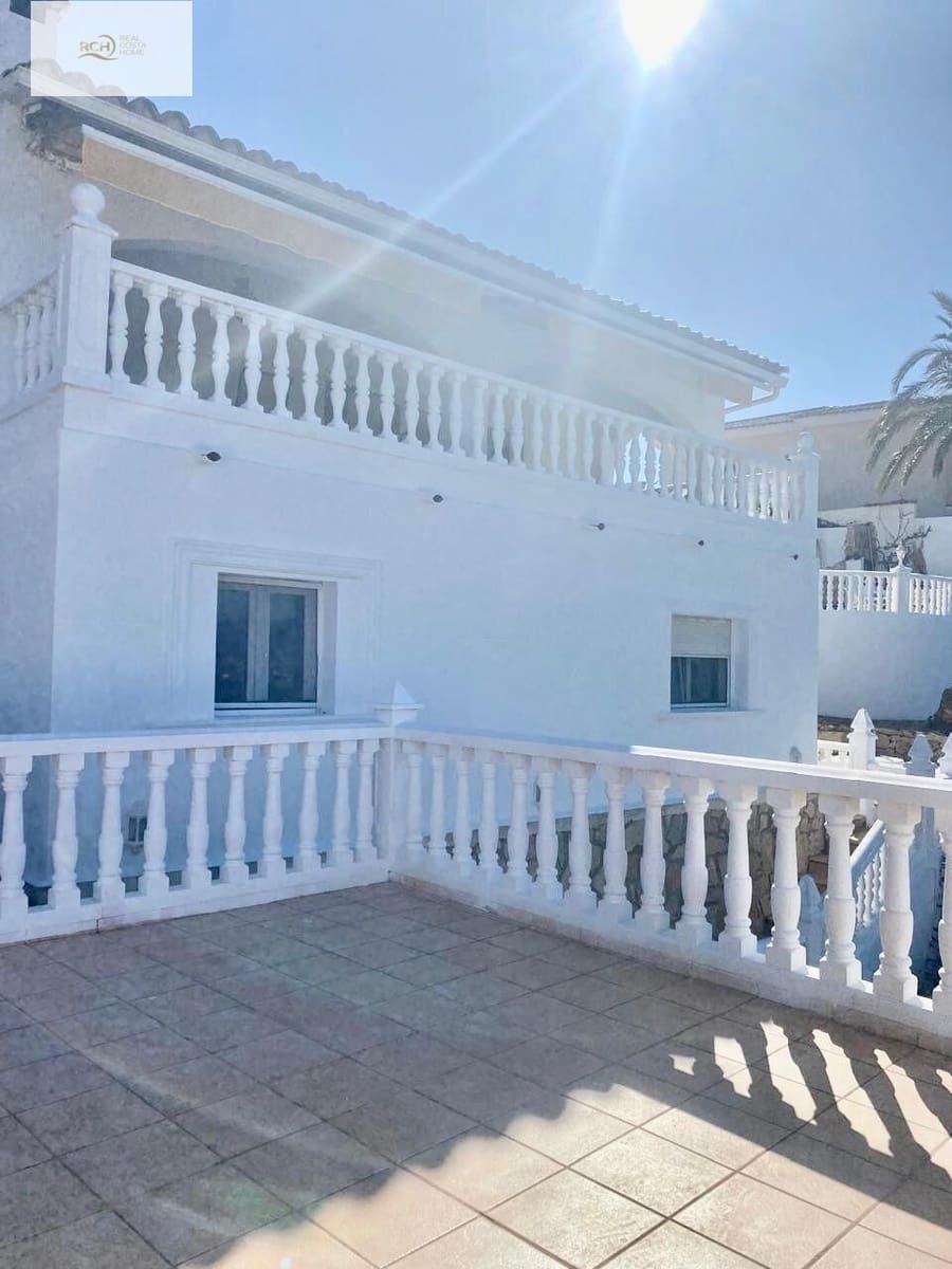 4 soveværelse Rækkehus til salg i Altea med swimmingpool - € 800.000 (Ref: 9538980)