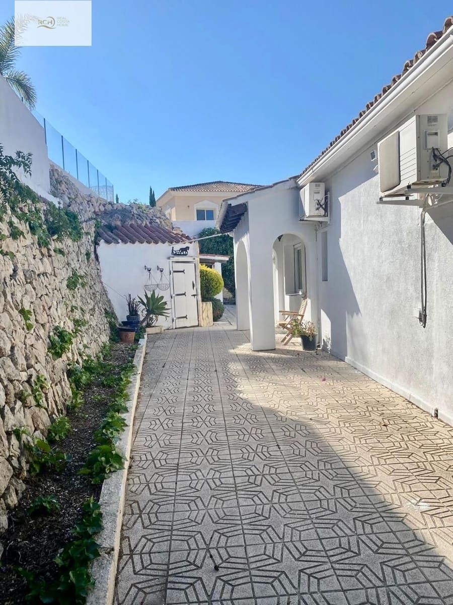 4 soveværelse Rækkehus til salg i Altea med swimmingpool - € 800.000 (Ref: 9538980)