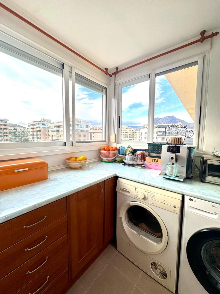 2 Zimmer Apartment zu verkaufen in La Villajoyosa / Vila Joiosa mit Pool - 262.500 € (Ref: 9539095)