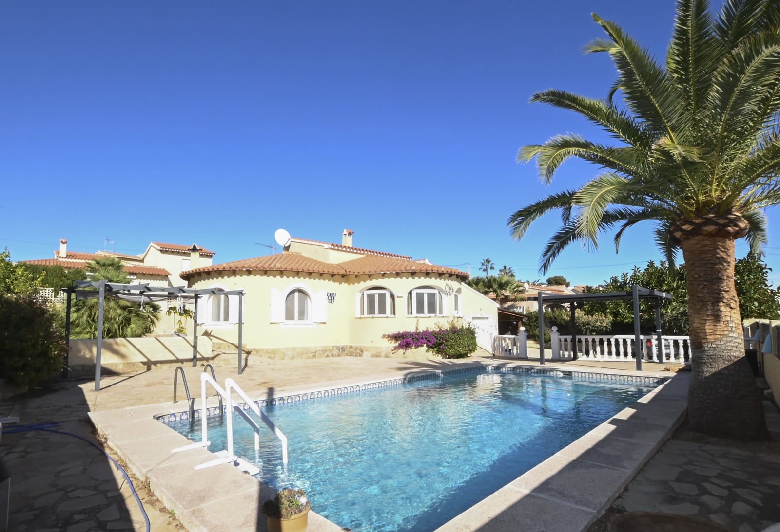 3 Zimmer Villa zu verkaufen in Calpe / Calp mit Pool - 525.000 € (Ref: 9539215)