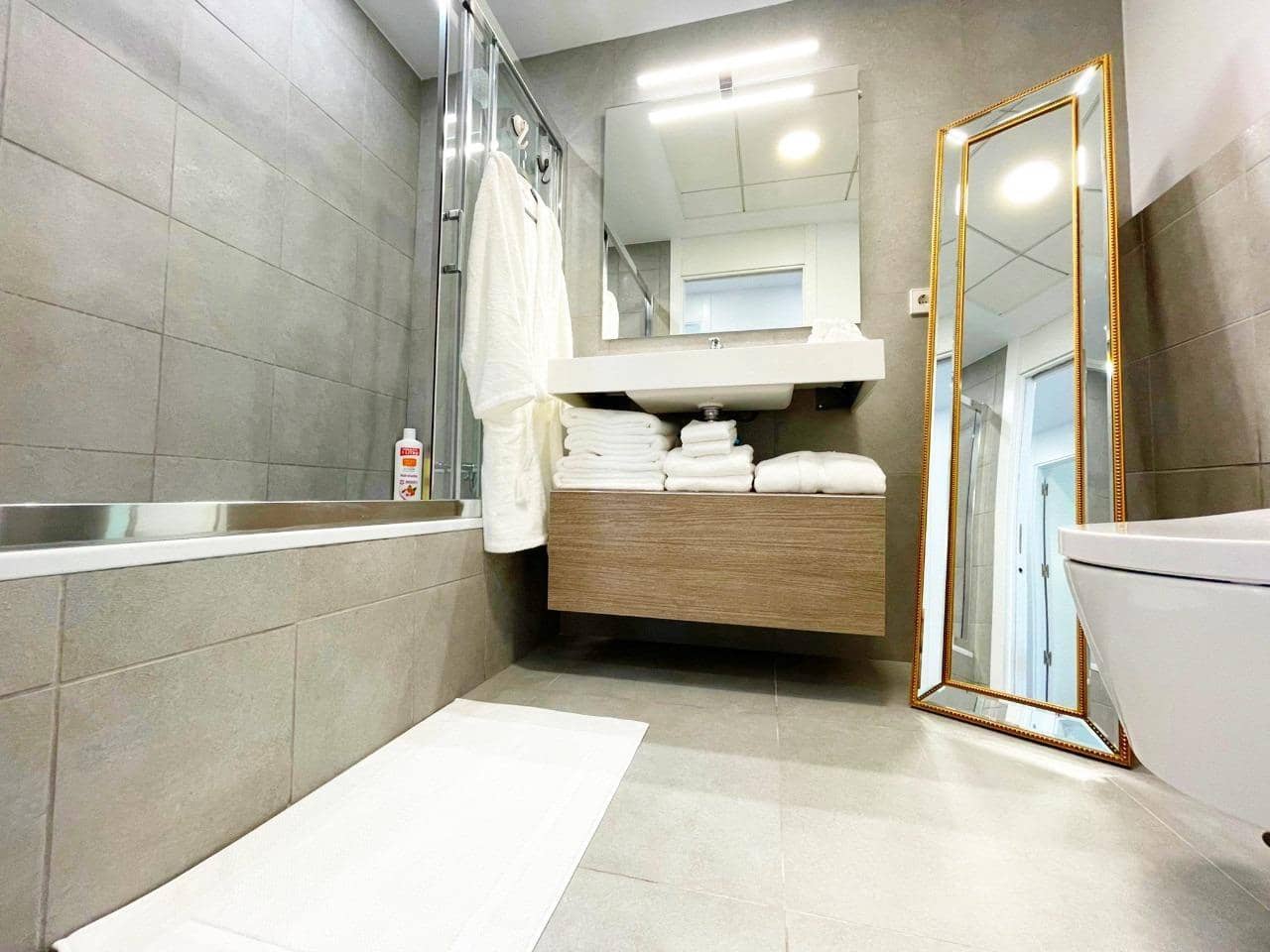 3 bedroom Apartment for sale in La Villajoyosa / Vila Joiosa with garage - € 690,000 (Ref: 9547001)