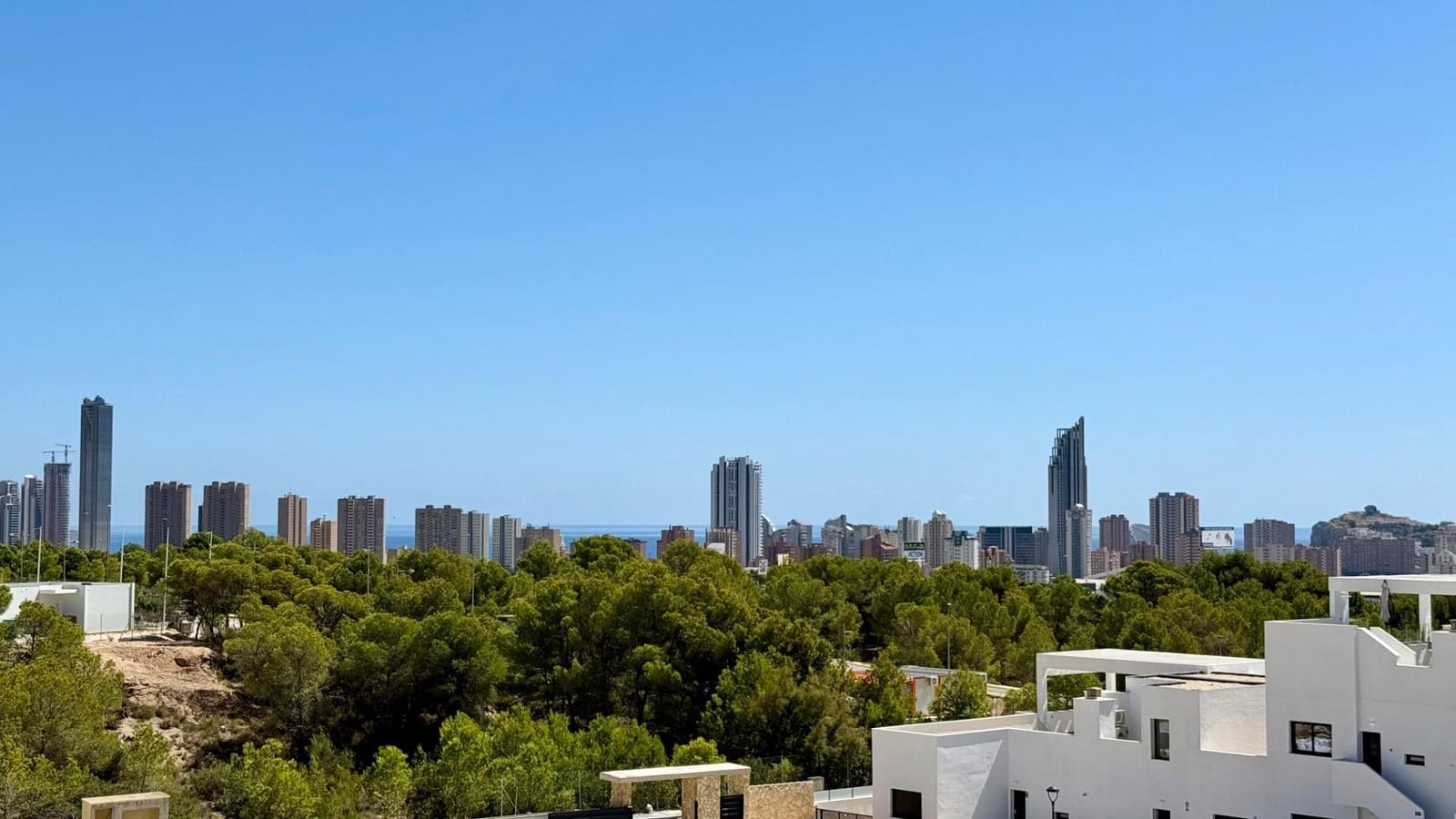 2 bedroom Apartment for sale in Finestrat with pool garage - € 370,000 (Ref: 9588347)