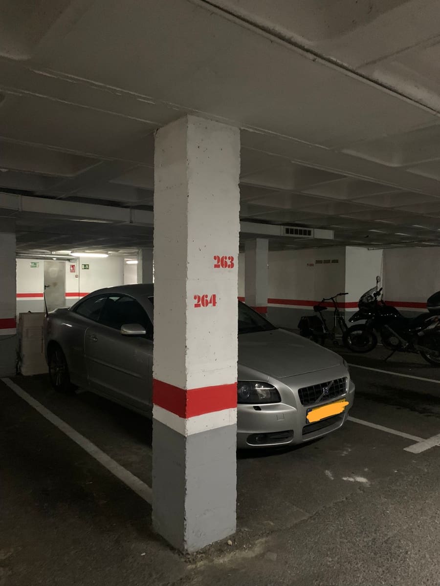 2 soverom Leilighet til salgs i Benidorm med svømmebasseng garasje - € 225 000 (Ref: 9588349)