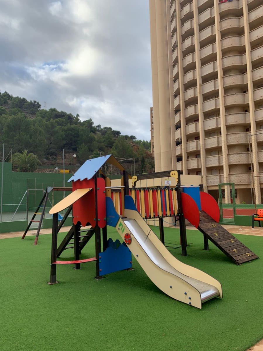 2 soverom Leilighet til salgs i Benidorm med svømmebasseng garasje - € 225 000 (Ref: 9588349)