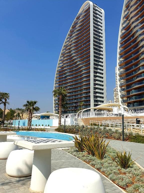 3 soveværelse Lejlighed til salg i Benidorm med swimmingpool garage - € 699.000 (Ref: 9588350)