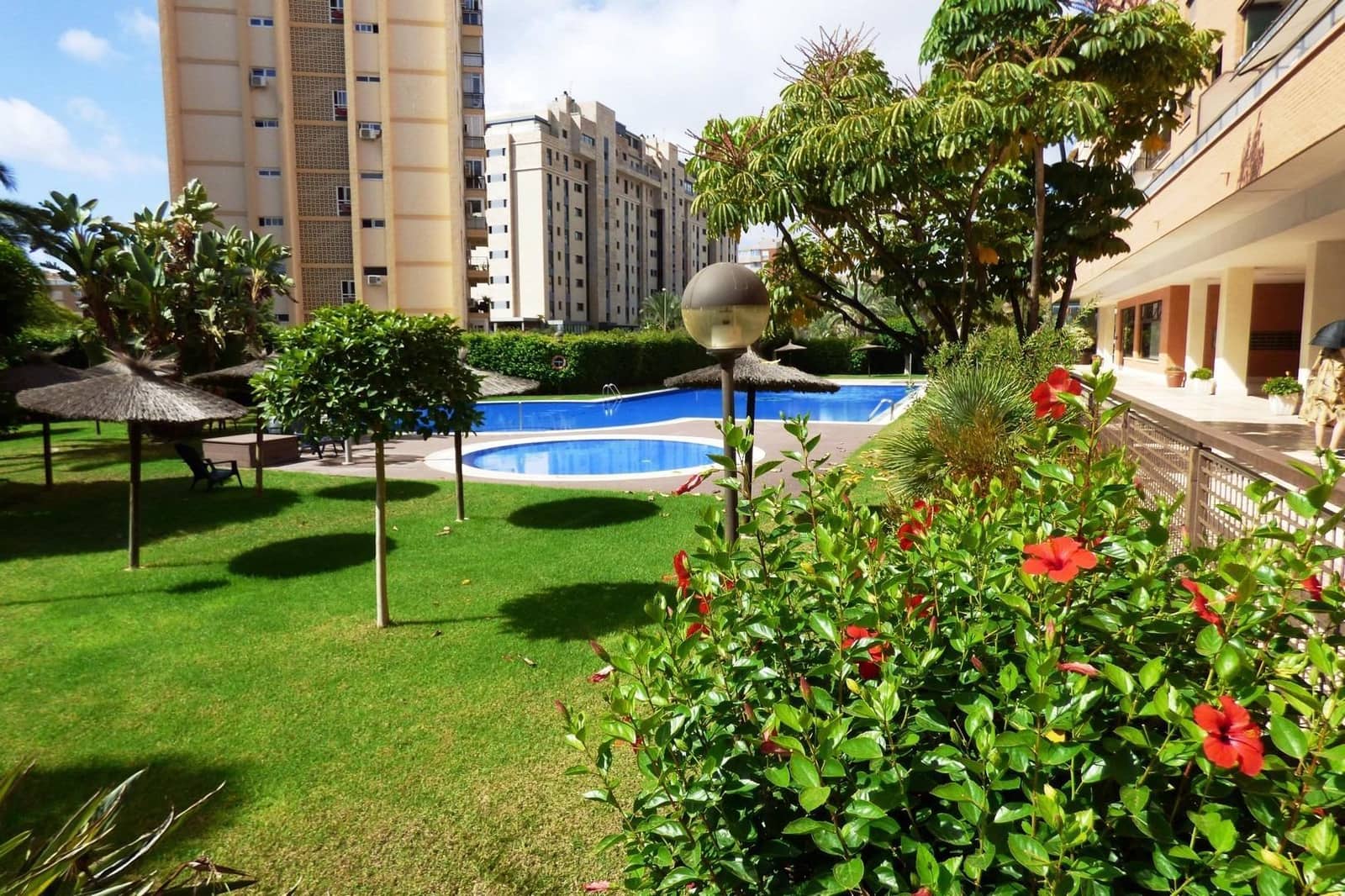 4 Zimmer Apartment zu verkaufen in Alicante / Alacant Stadt mit Pool Garage - 575.000 € (Ref: 9588352)