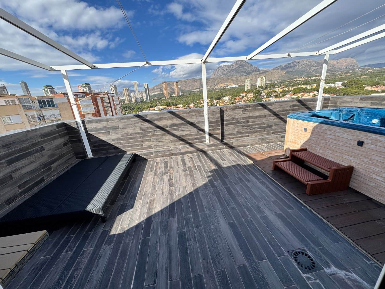 2 sovrum Takvåning till salu i Benidorm med pool garage - 280 000 € (Ref: 9588354)