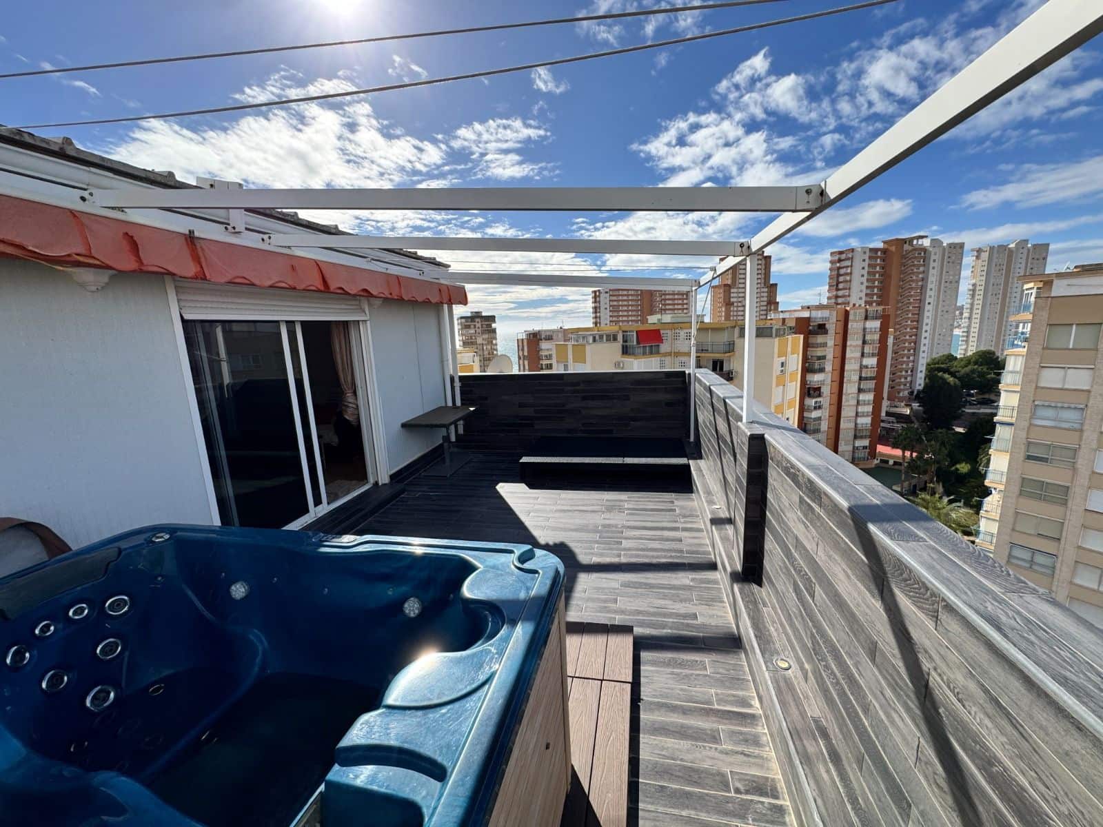 2 sovrum Takvåning till salu i Benidorm med pool garage - 280 000 € (Ref: 9588354)