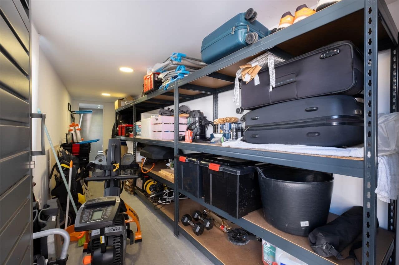 4 sypialnia Willa na sprzedaż w Alfaz del Pi / L'Alfas del Pi z basenem garażem - 585 000 € (Ref: 9611819)