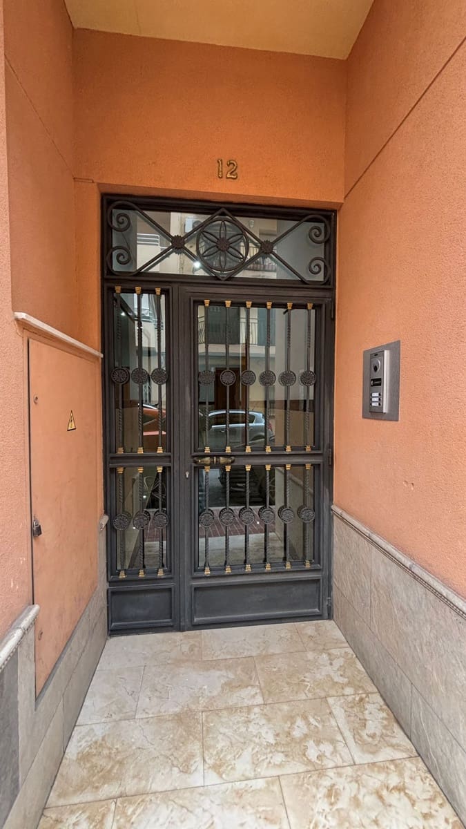 1 bedroom Apartment for sale in Alfaz del Pi / L'Alfas del Pi - € 120,000 (Ref: 9611820)