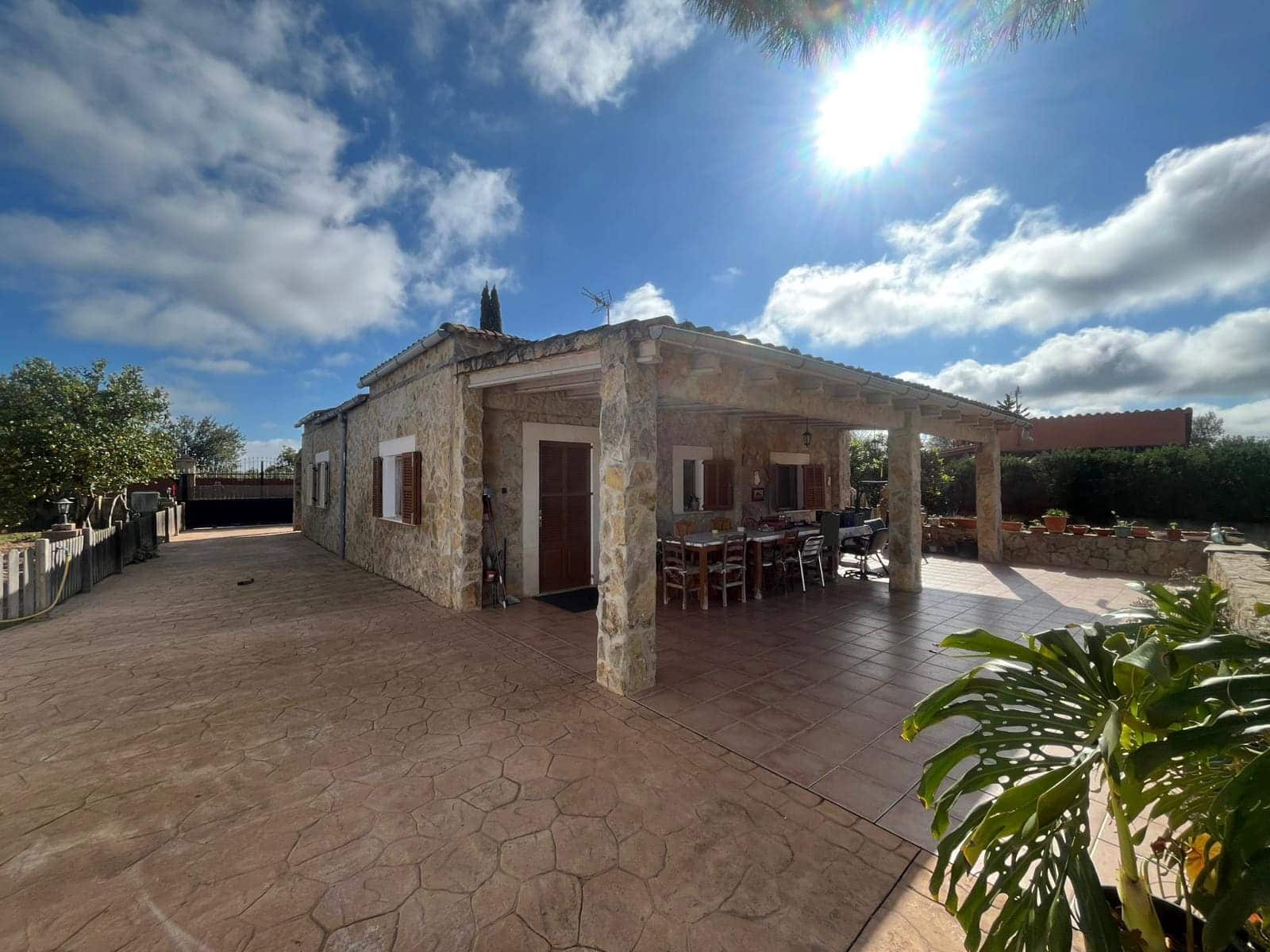 Apartamento de 3 habitaciones en Consell en venta con piscina garaje - 890.000 € (Ref: 10080069)