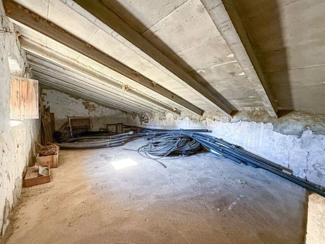 3 sovrum Finca/Hus på landet till salu i Costitx med garage - 295 000 € (Ref: 10095809)