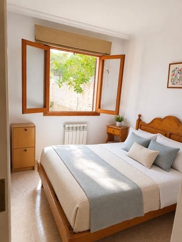 3 bedroom Apartment for sale in Cala Ratjada, Capdepera with garage - € 399,000 (Ref: 10139995)