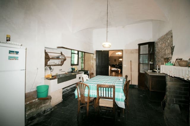 8 soveværelse Byhus til salg i Binissalem med swimmingpool - € 1.850.000 (Ref: 7289881)