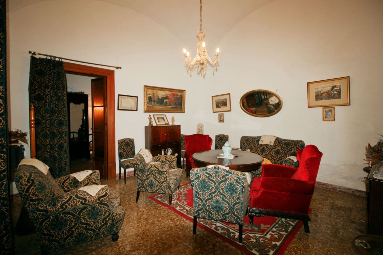 8 soveværelse Byhus til salg i Binissalem med swimmingpool - € 1.850.000 (Ref: 7289881)