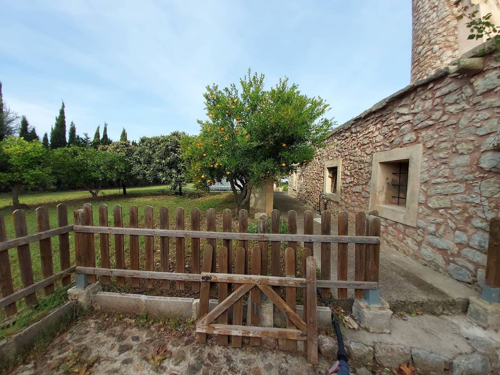 2 soveværelse Finca/Landehus til salg i Binissalem med swimmingpool garage - € 745.000 (Ref: 8066782)