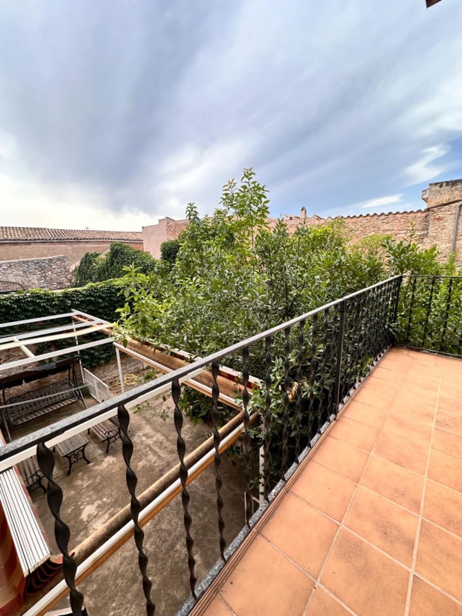 7 soveværelse Byhus til salg i Binissalem med swimmingpool garage - € 650.000 (Ref: 8583522)