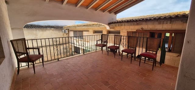 6 bedroom Townhouse for sale in Búger with garage - € 385,000 (Ref: 9015523)