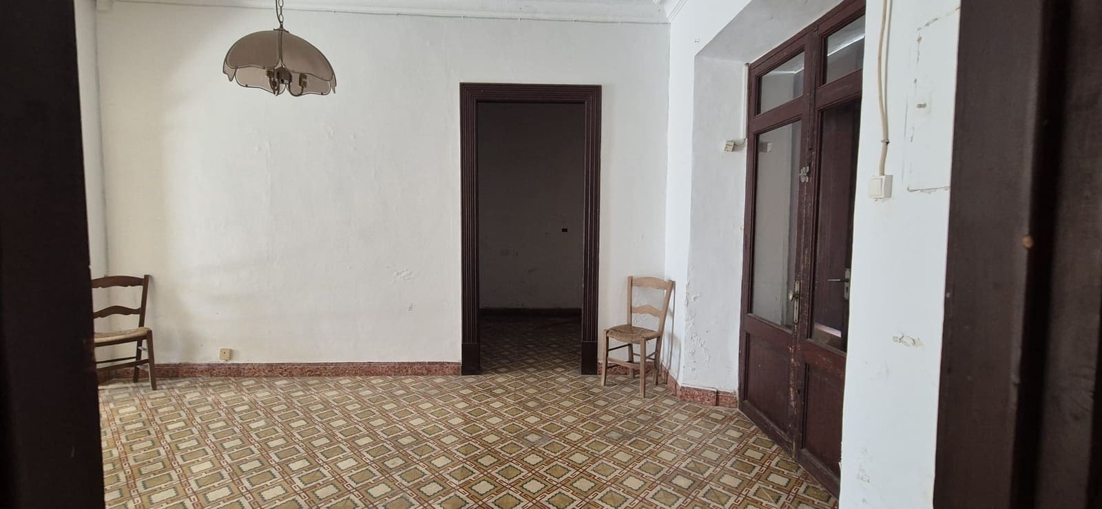 6 soveværelse Byhus til salg i Buger med garage - € 385.000 (Ref: 9015523)