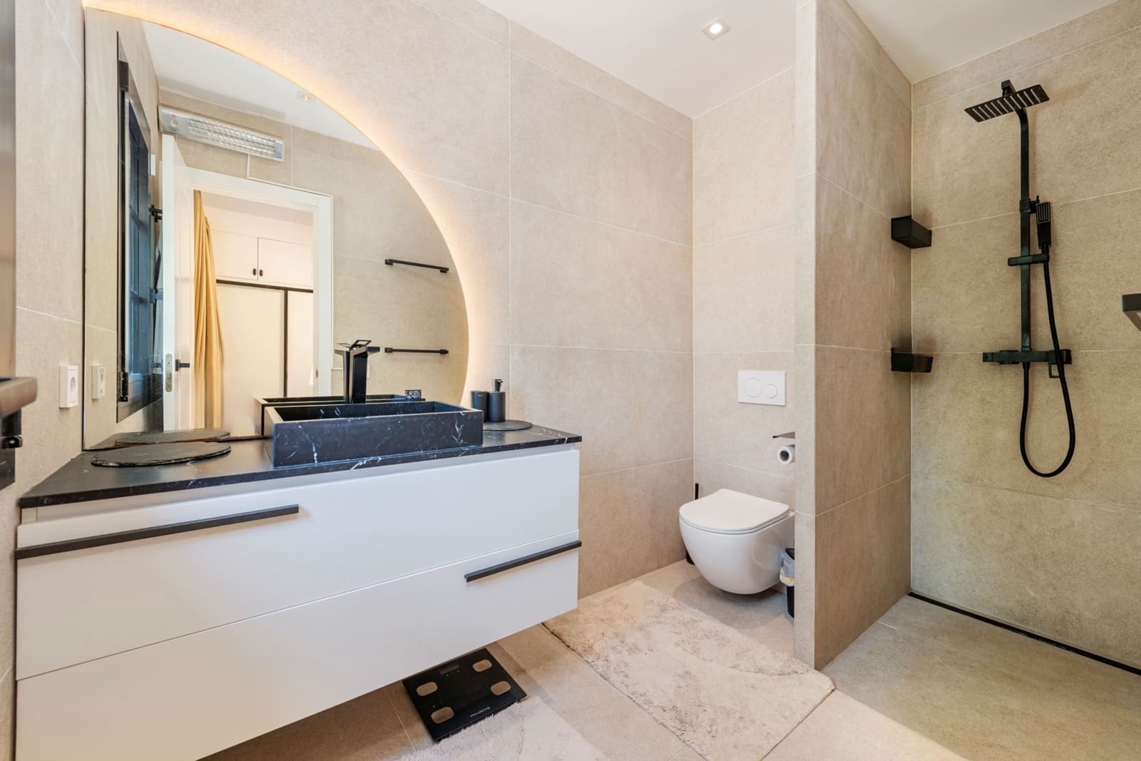 8 soveværelse Finca/Landehus til salg i Binissalem med swimmingpool - € 3.900.000 (Ref: 9215486)