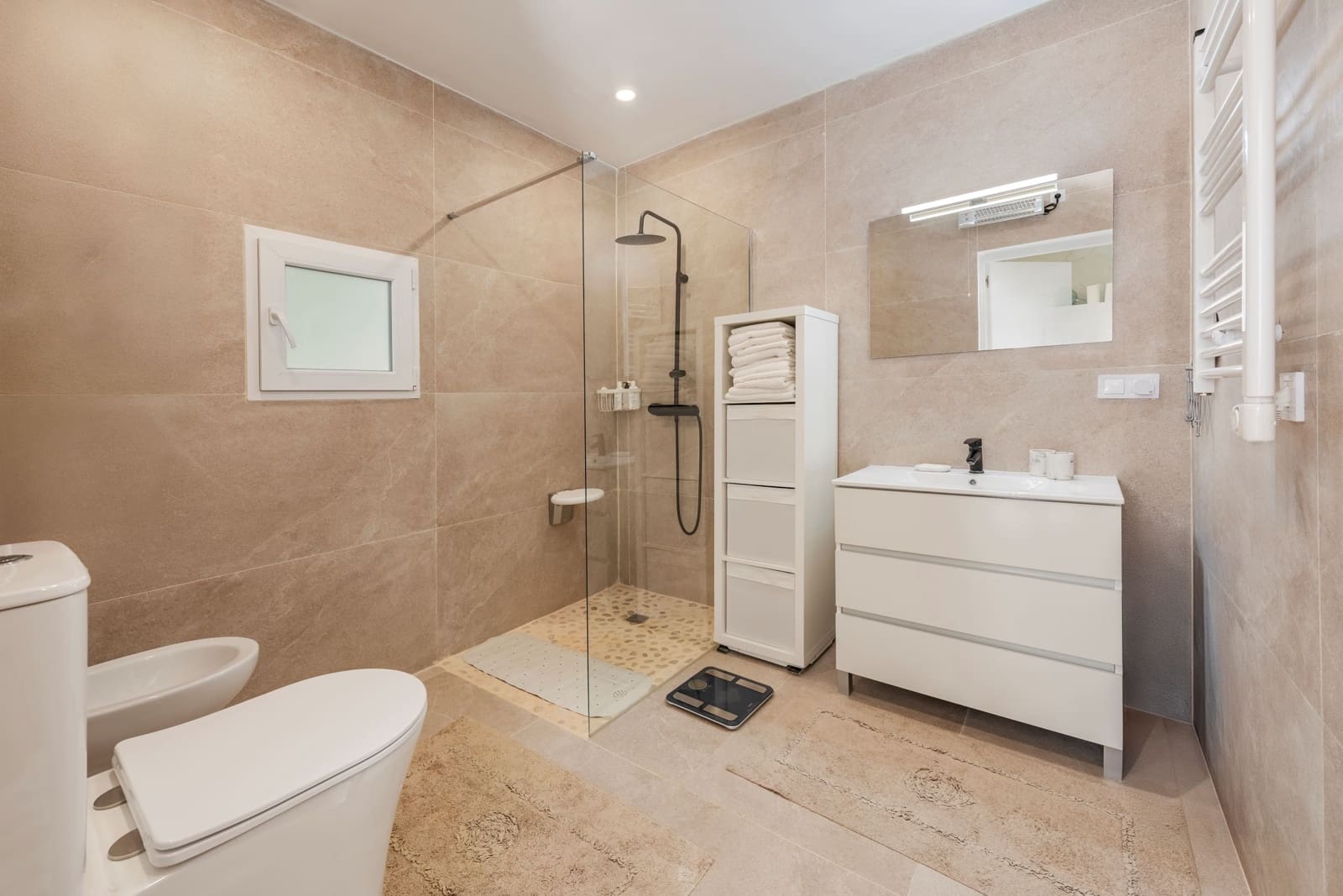 8 soveværelse Finca/Landehus til salg i Binissalem med swimmingpool - € 3.900.000 (Ref: 9215486)