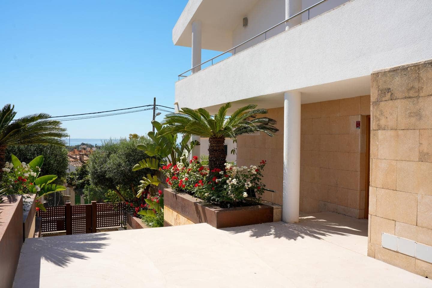6 bedroom Villa for sale in Palma de Mallorca with pool garage - € 3,200,000 (Ref: 9215488)