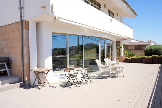 6 makuuhuone Huvila myytävänä paikassa Genova, Palma de Mallorca mukana uima-altaan 
autotalli - 3 200 000 € (Ref: 9215488)